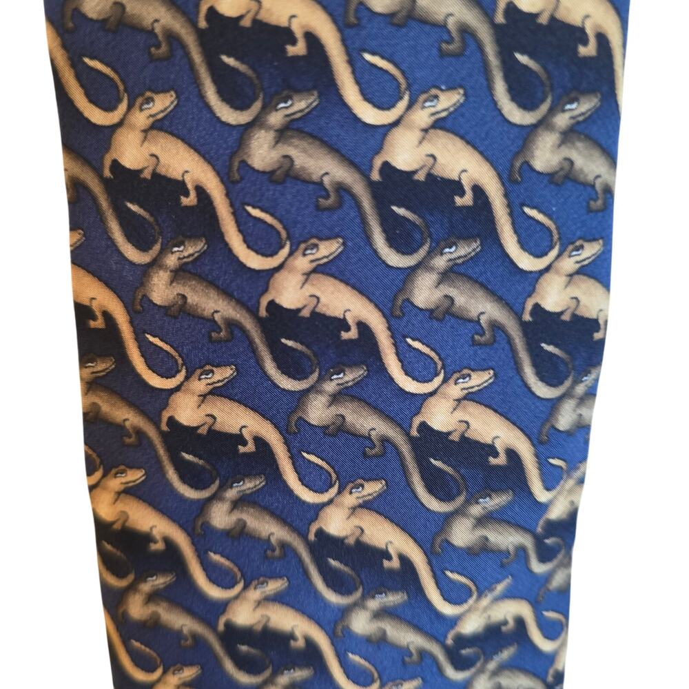 Endanger species leaping lizards silk tie